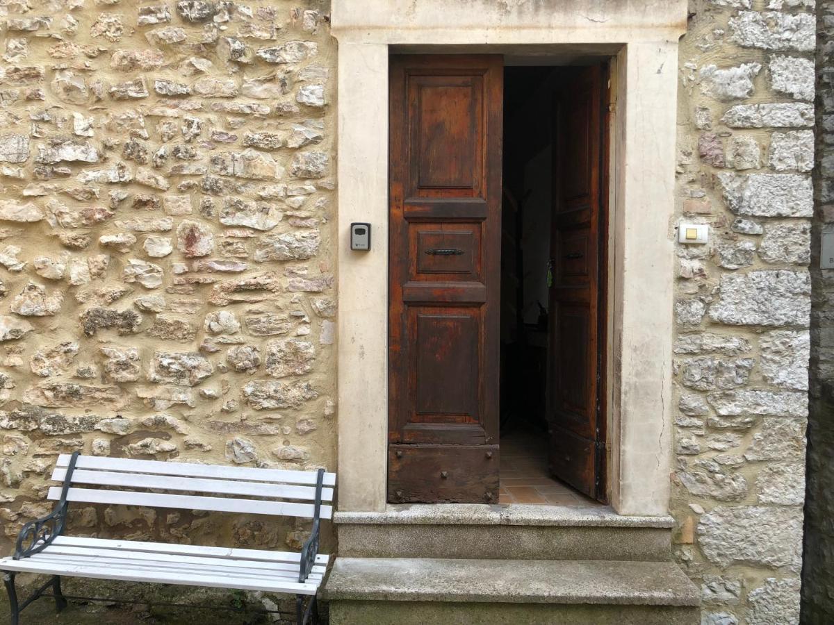 La Casetta Ferentillo Luaran gambar